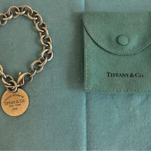 Return to Tiffany & Co Round Tag Bracelet